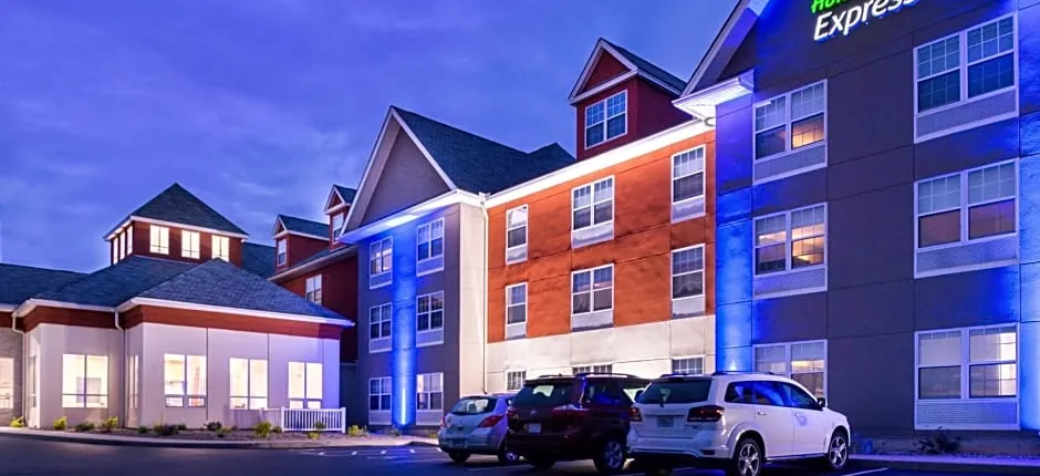 Holiday Inn Express Mystic By IHG