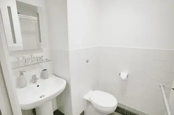 Modern Rooms BIRMINGHAM - SK, Birmingham