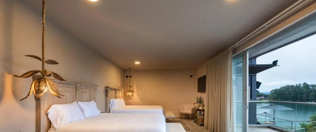 Tau House