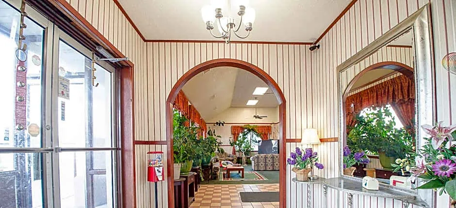 Hotel O Daylight Inn Elkhart I-90, IN