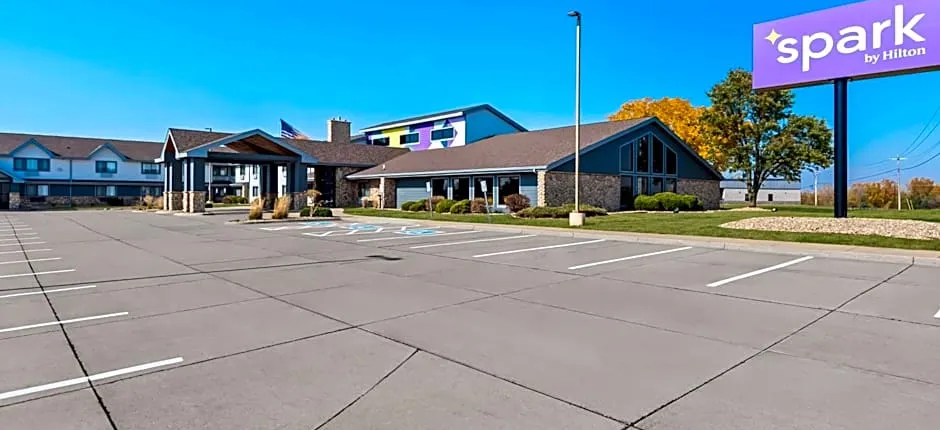 Spark by Hilton Cedar Falls