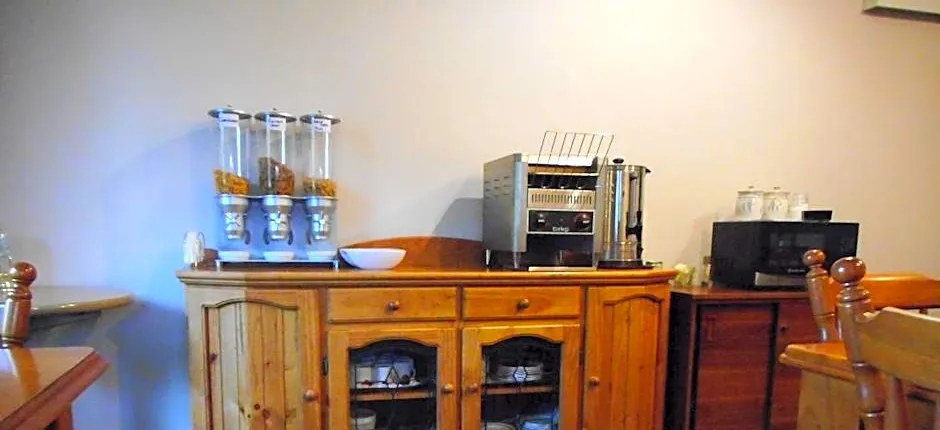 Acacia Rose Motor Inn