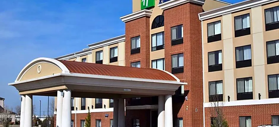Holiday Inn Express Pratt By IHG