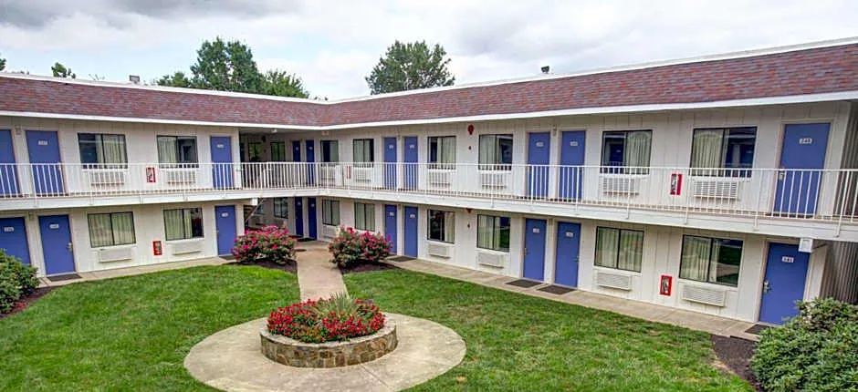 Motel 6-Elkton, MD