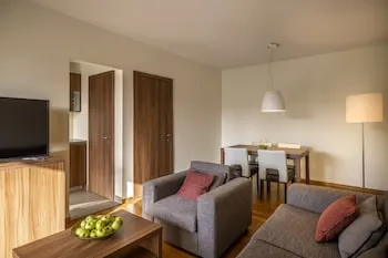 Apartments Srebreno