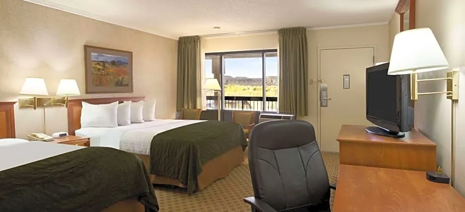 Days Inn & Suites by Wyndham Trinidad