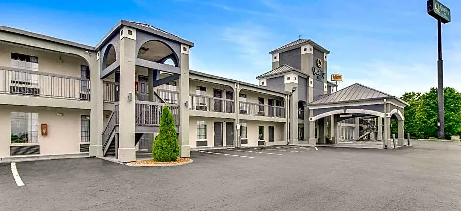 Quality Inn - White House