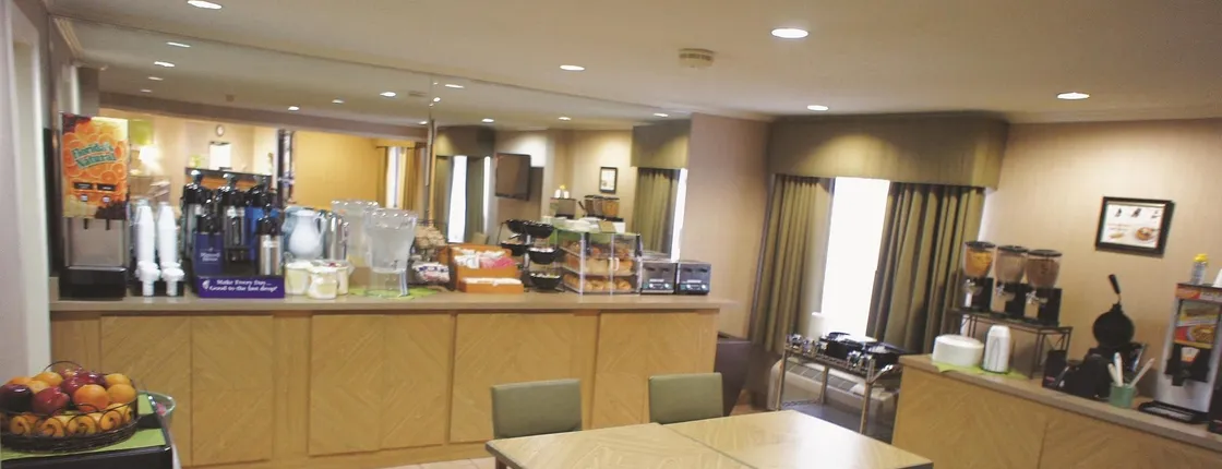 La Quinta Inn & Suites by Wyndham Columbia