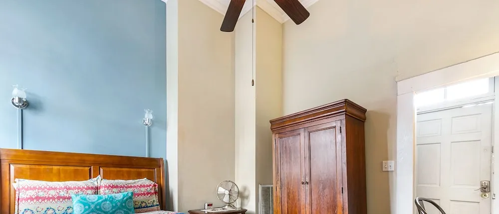 IHSP French Quarter Hostel