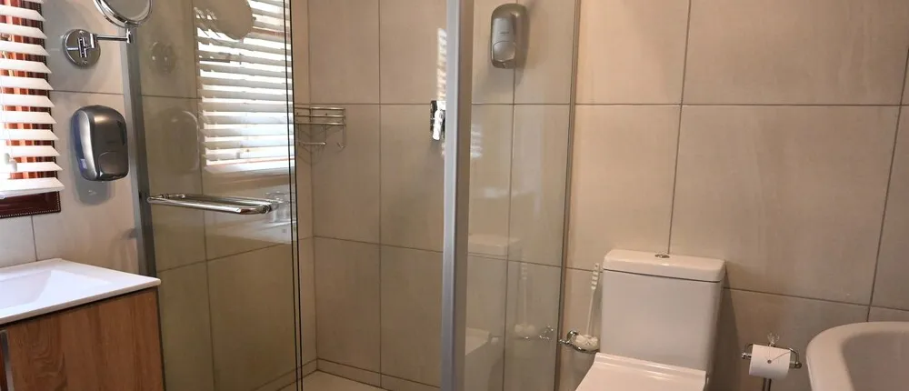 Lamor Guest House