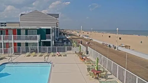 Fish Tales Boardwalk Inn