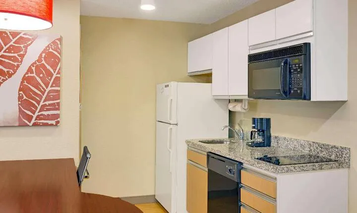 Hawthorn Suites by Wyndham Orlando Altamonte Springs