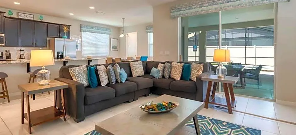 Ultimate Resort Retreat Stunning 6-Bedroom Haven