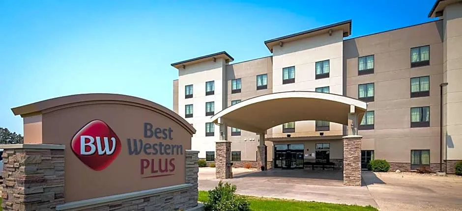 Best Western Plus Williston Hotel & Suites