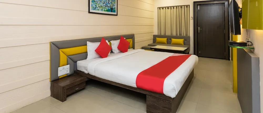 OYO 23442 Hotel Utsav