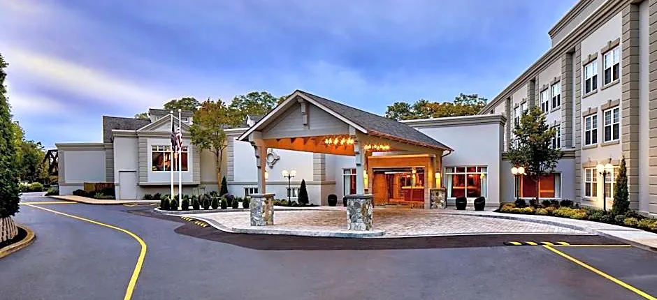 The Del Monte Lodge Renaissance by Marriott Rochester Hotel & Spa