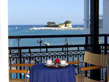 Denise Beach Hotel