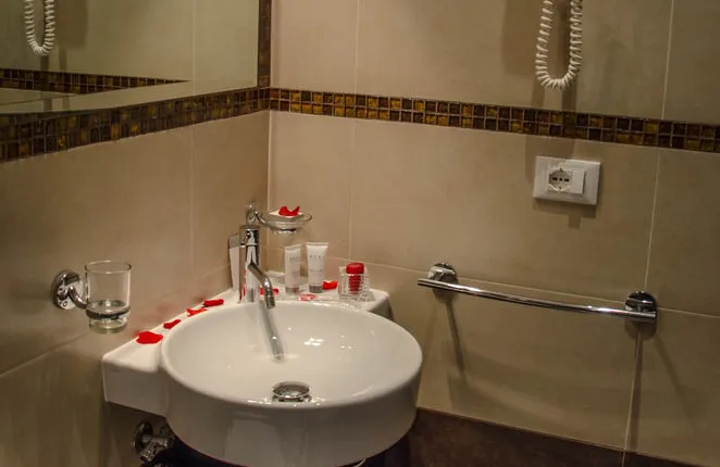 Mia Suites
