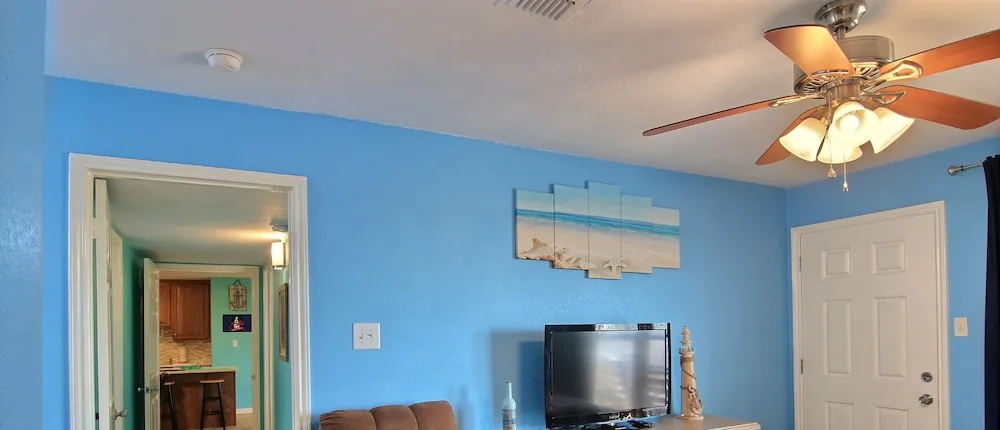 Pawsitively Perfect - 2 Br condo