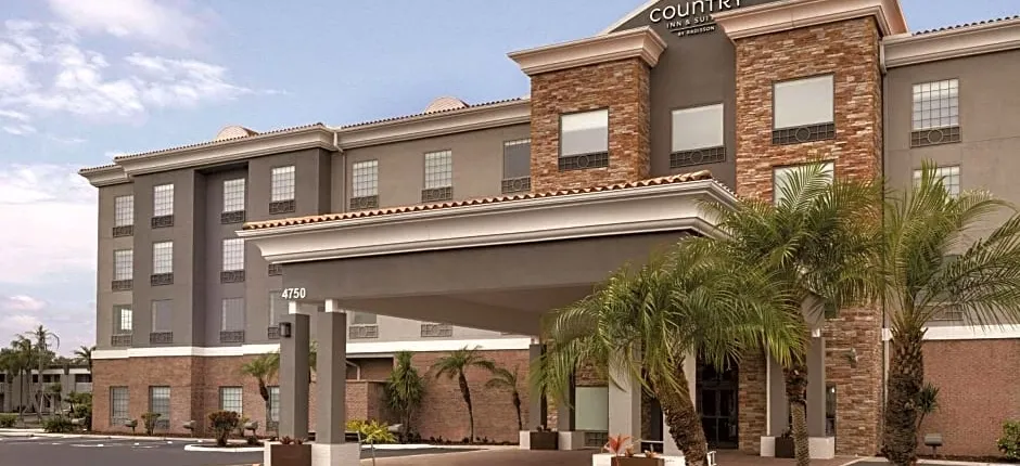 Country Inn & Suites by Radisson, RJ Stadium - Tampa Airport East