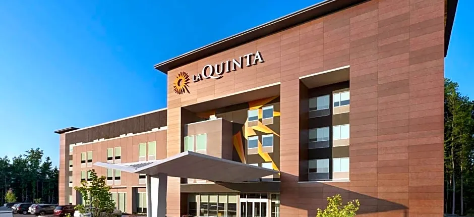 La Quinta Inn & Suites by Wyndham Rock Hill