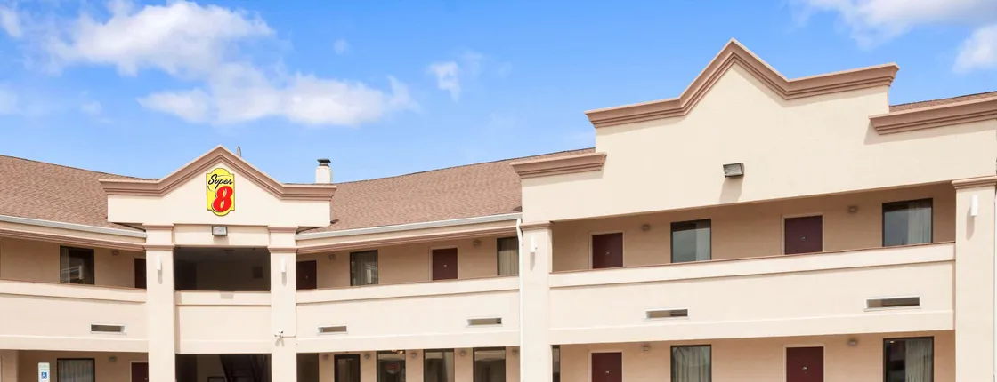 Super 8 By Wyndham Rahway/Newark