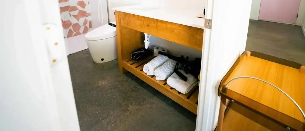 Deluxe Room, 1 King Bed, Kitchen, Garden View