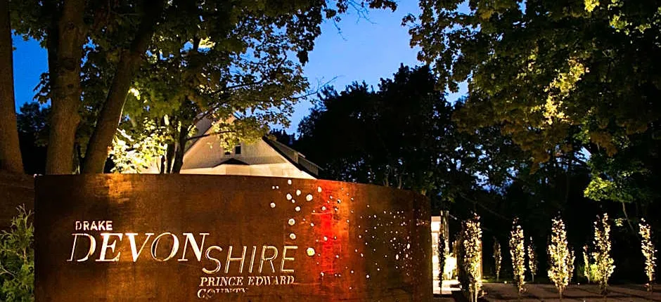 Drake Devonshire and Motor Inn