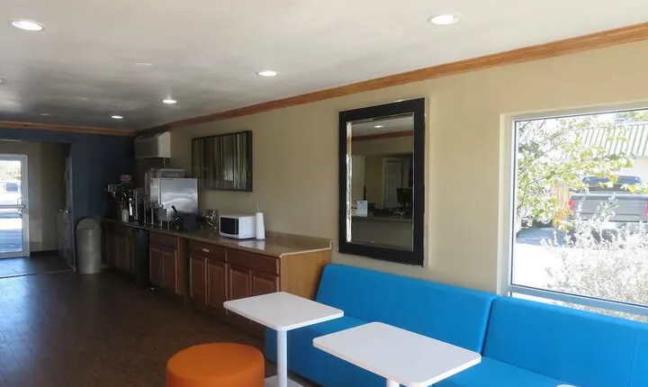 Howard Johnson by Wyndham Odessa TX