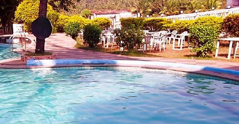Maizons Lakeview Resort