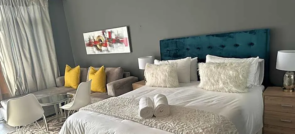 The Capital Trilogy Menlyn Maine Apartments 913