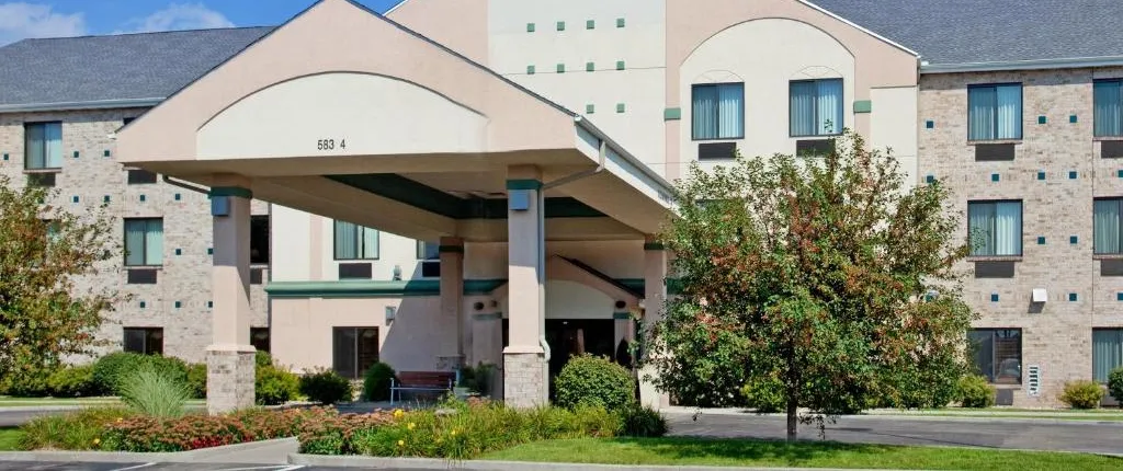 Holiday Inn Express & Suites Elkhart-South