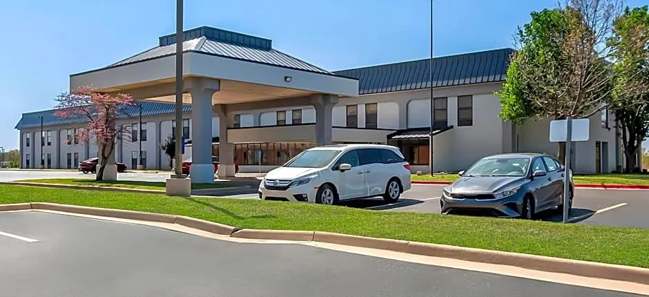 SureStay Plus Hotel by Best Western Norman