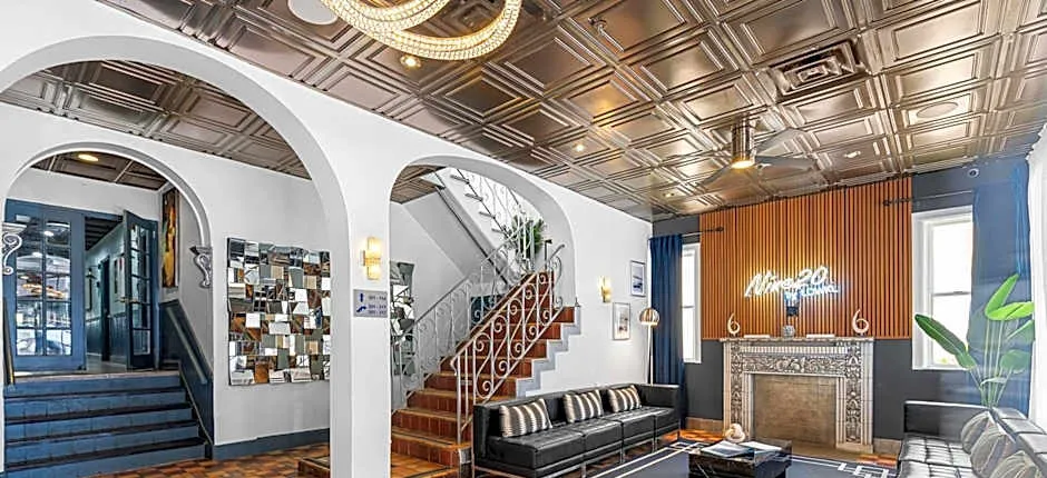 Nine20 Collins Apartments by Lowkl