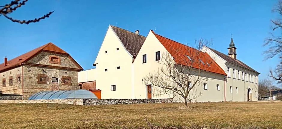 Penzion Zámek Drahonice