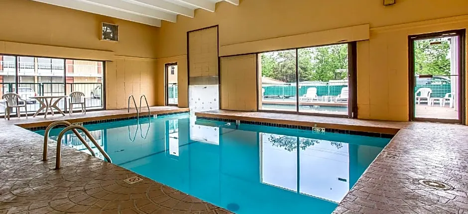 Rodeway Inn Lawton