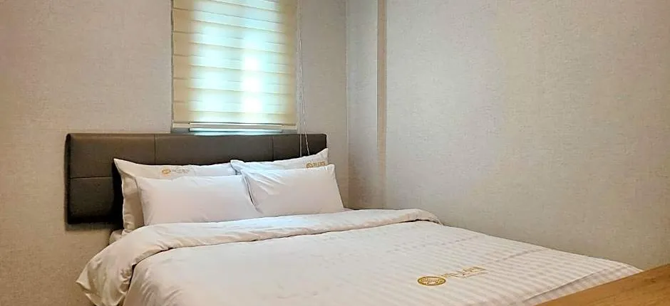 Myeongdong Peanut Hotel