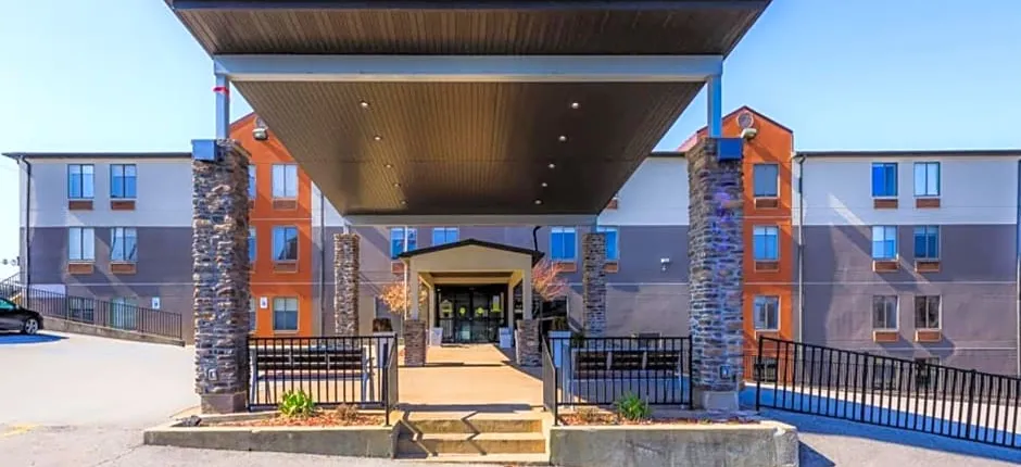 Holiday Inn Express Osage Beach - Lake of the Ozarks