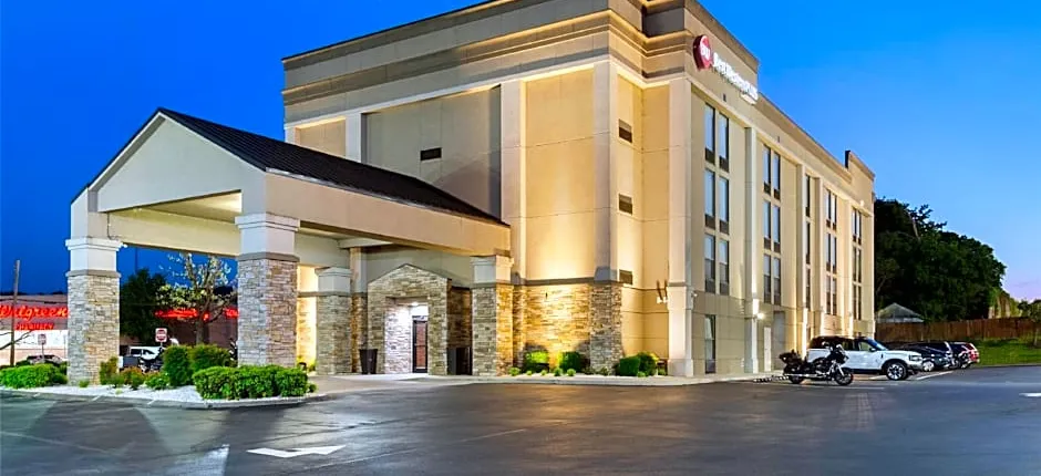 Best Western Plus Belle Meade Inn & Suites