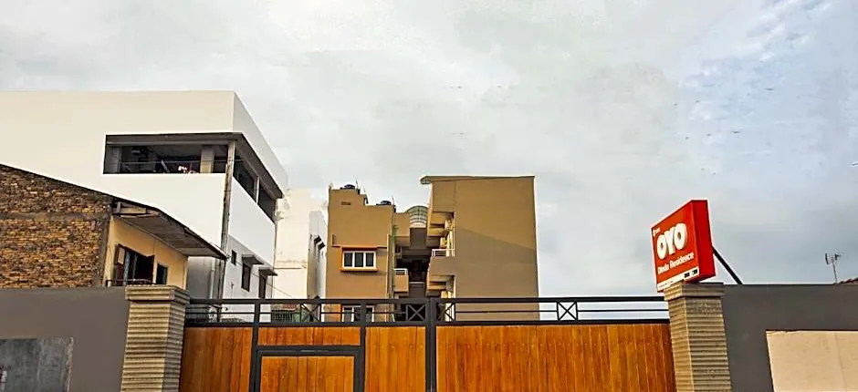 Super OYO 1763 Dinda Residence Syariah