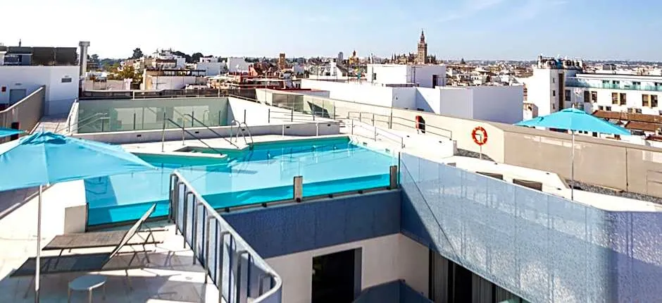 Hotel Macia Sevilla Kubb
