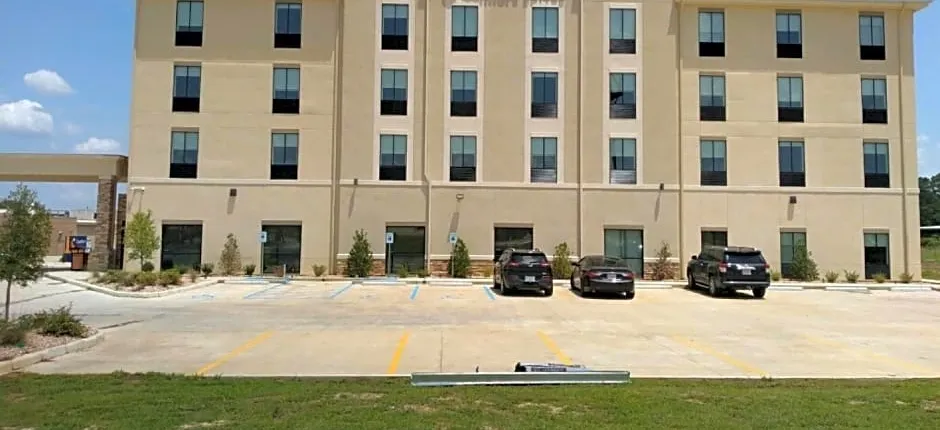 Comfort Suites West Monroe near Ike Hamilton Expo Center