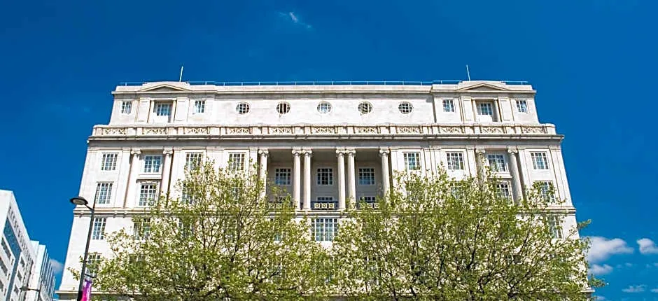 Britannia Adelphi Hotel