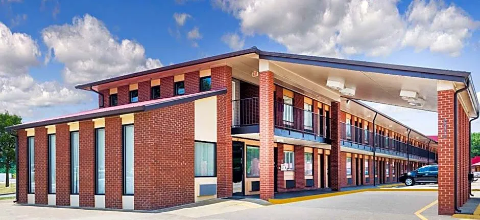 Super 8 by Wyndham Chattanooga Ooltewah