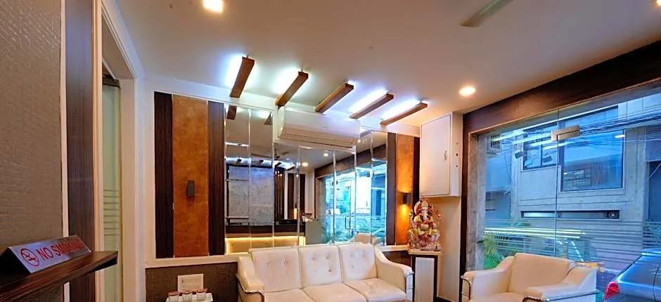 Hotel Oppera Mahipalpur - New Delhi