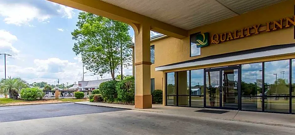 Quality Inn Andalusia