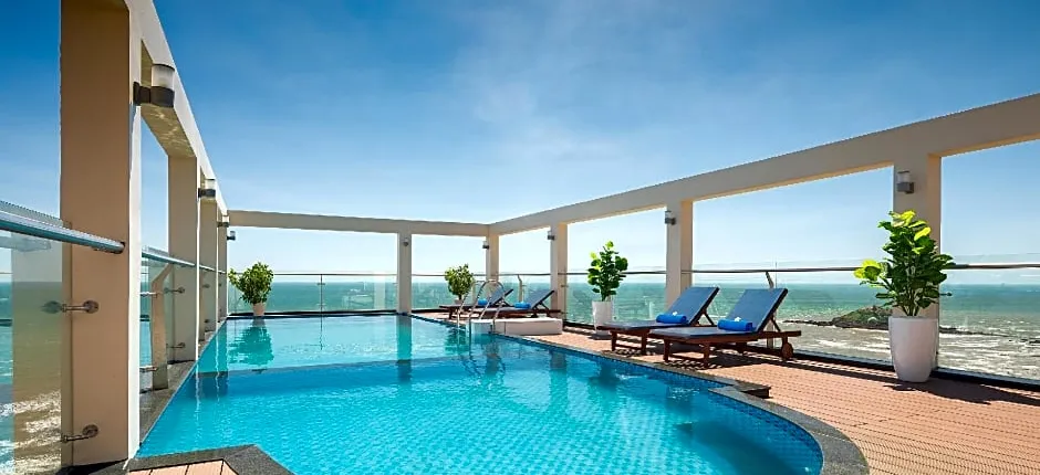 Nolis Hotel