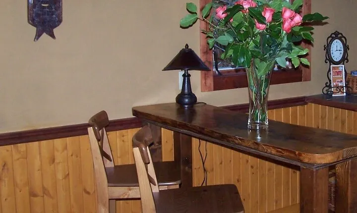 Alderwood Cottage & Suite Bowen Island