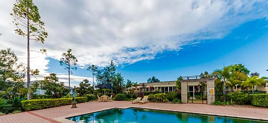 Harrington River Lodge