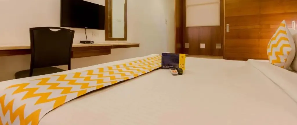 FabHotel Sri Chakra Inn Porur